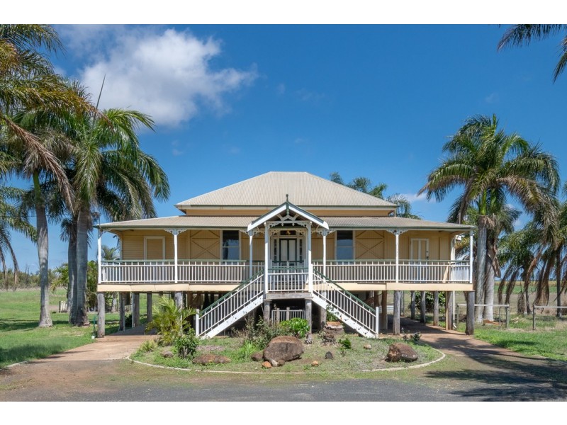 271 Burnett Heads Road, Burnett Heads QLD 4670