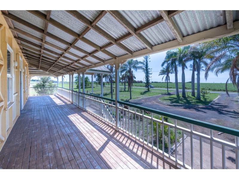 271 Burnett Heads Road, Burnett Heads QLD 4670