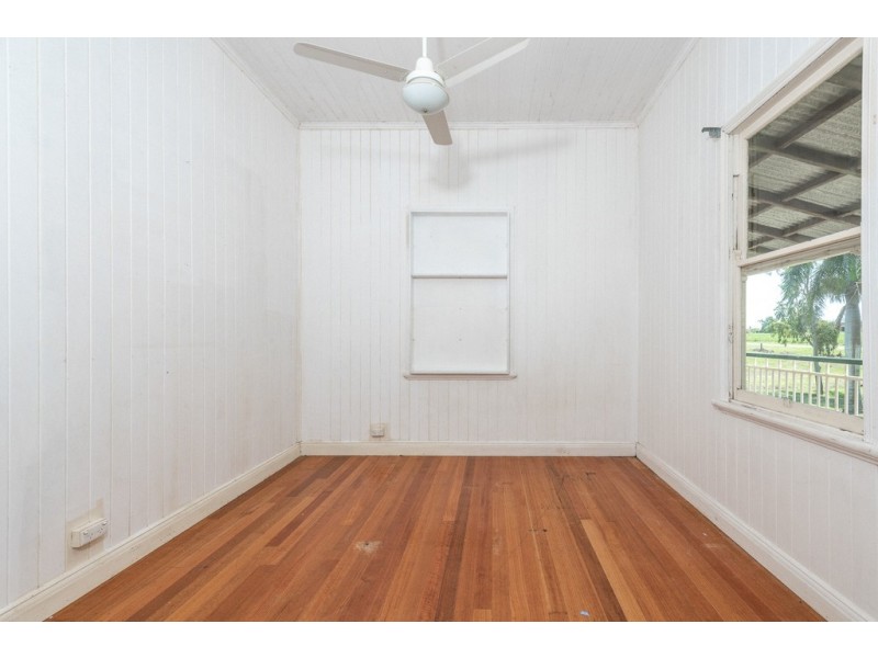 271 Burnett Heads Road, Burnett Heads QLD 4670