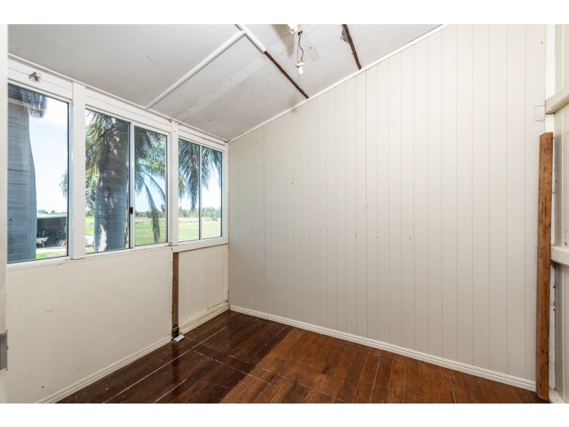 271 Burnett Heads Road, Burnett Heads QLD 4670