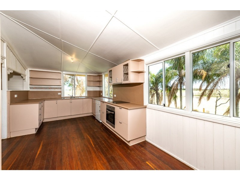 271 Burnett Heads Road, Burnett Heads QLD 4670