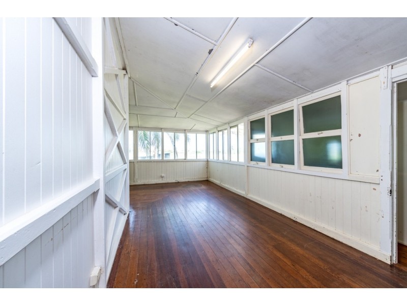 271 Burnett Heads Road, Burnett Heads QLD 4670