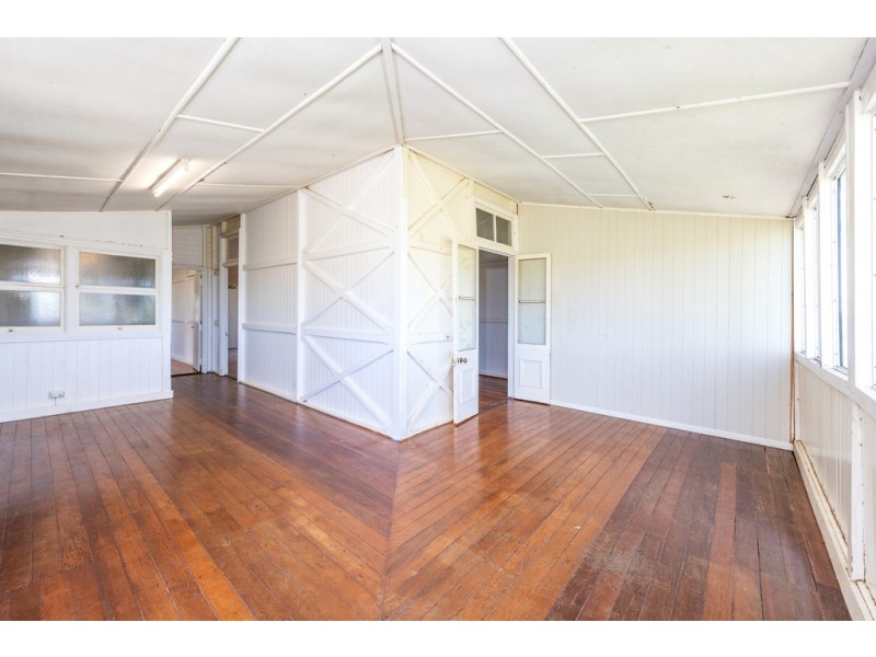 271 Burnett Heads Road, Burnett Heads QLD 4670