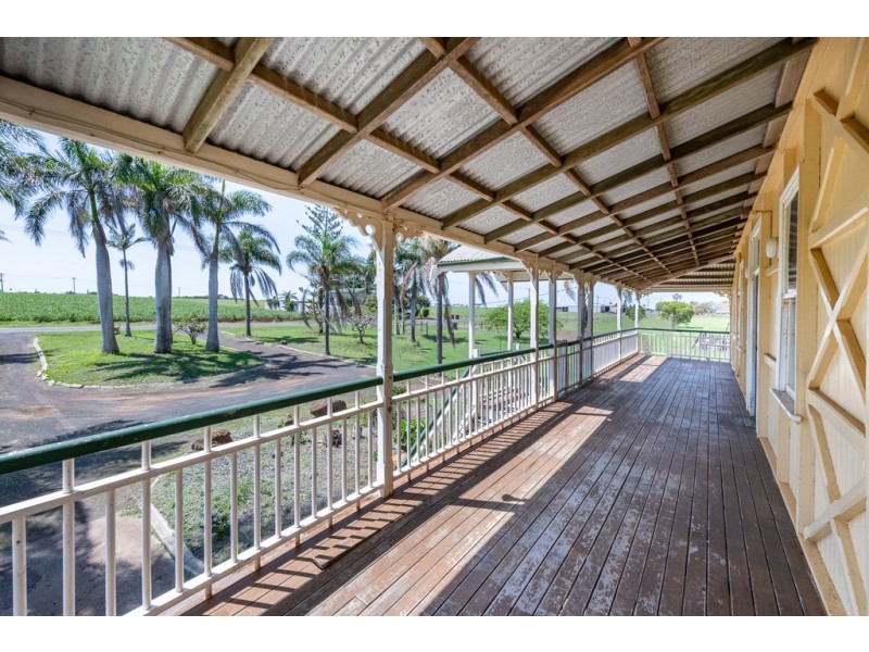 271 Burnett Heads Road, Burnett Heads QLD 4670