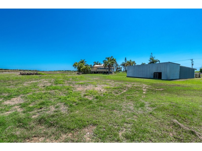 271 Burnett Heads Road, Burnett Heads QLD 4670
