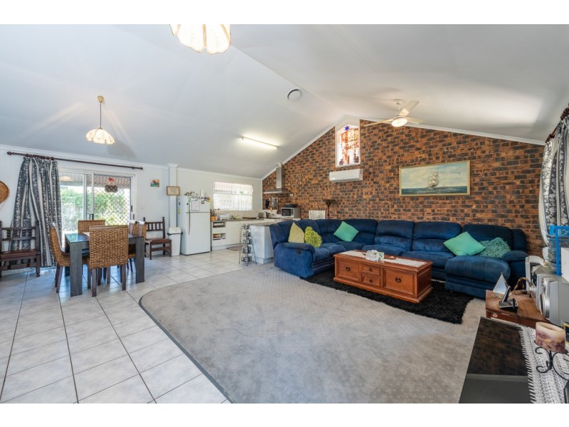 63 Moore Park Road, Moore Park Beach QLD 4670