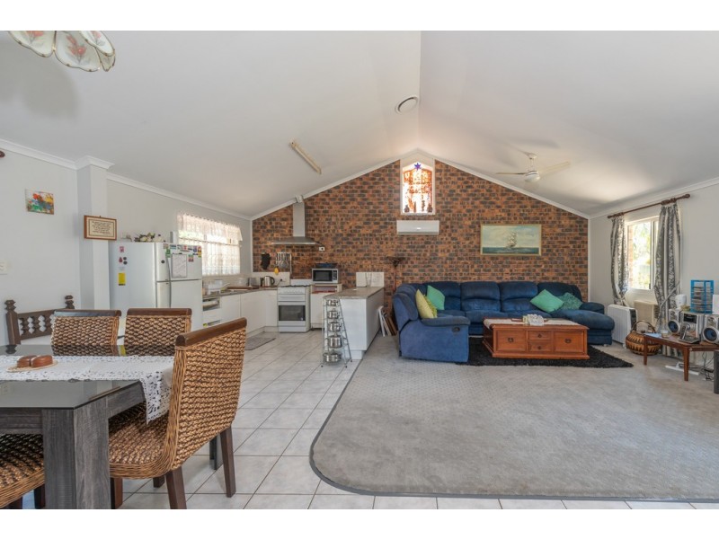 63 Moore Park Road, Moore Park Beach QLD 4670