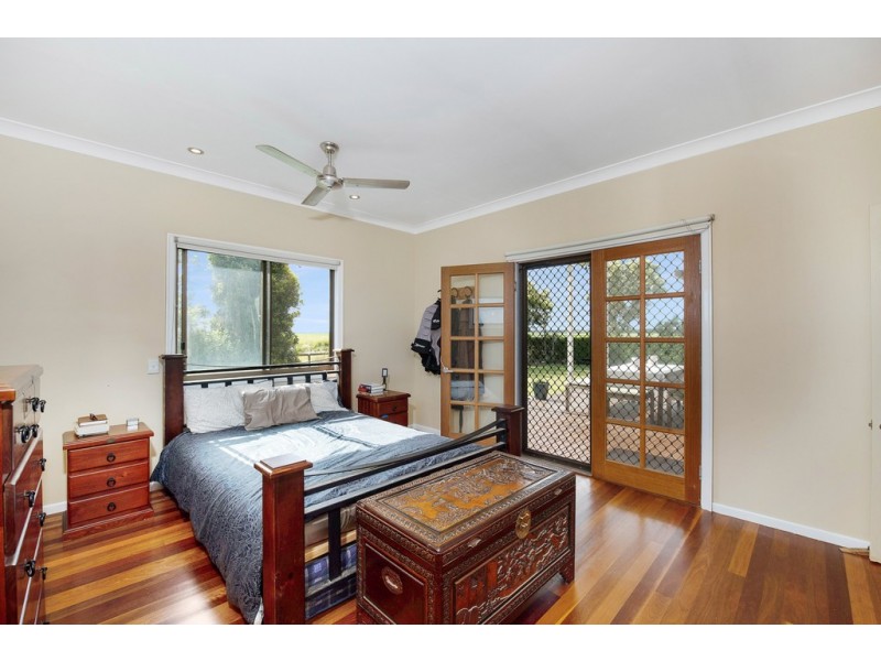 215 Hills Road, Welcome Creek QLD 4670