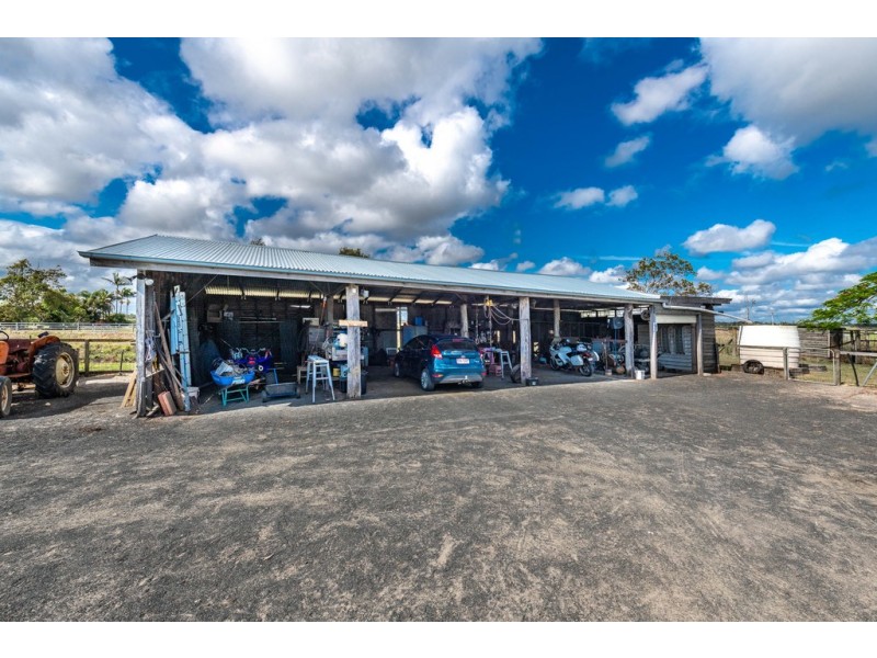 215 Hills Road, Welcome Creek QLD 4670