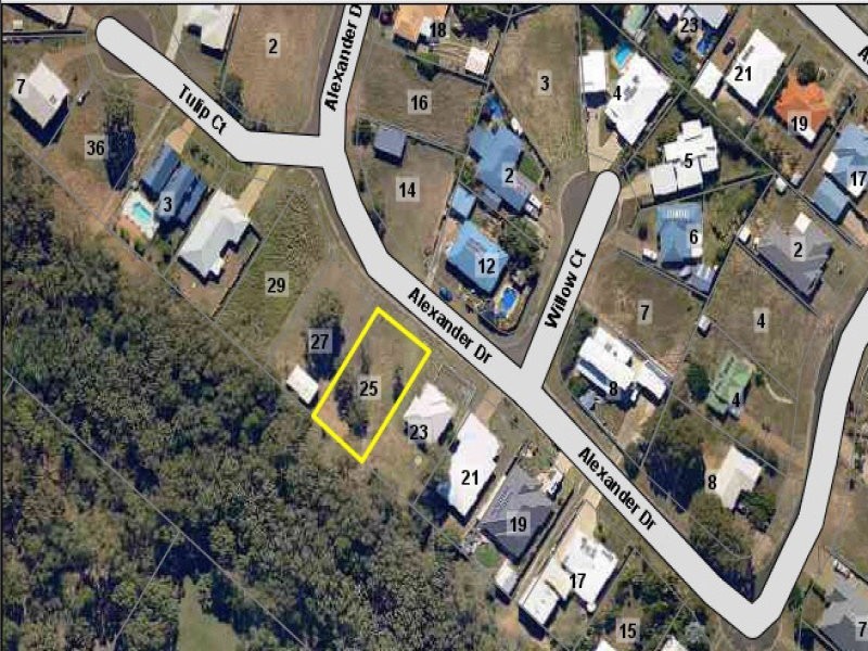 25 Alexander Drive, Moore Park Beach QLD 4670