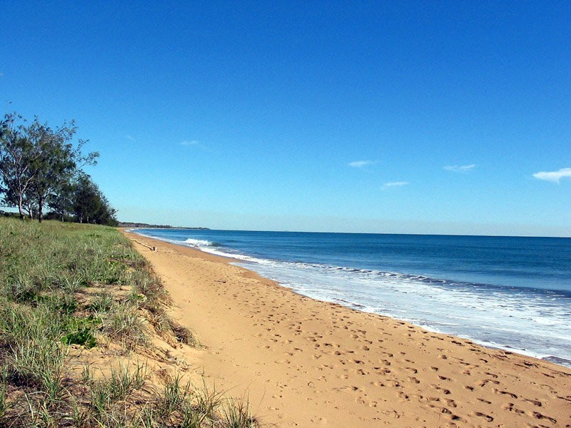 25 Alexander Drive, Moore Park Beach QLD 4670
