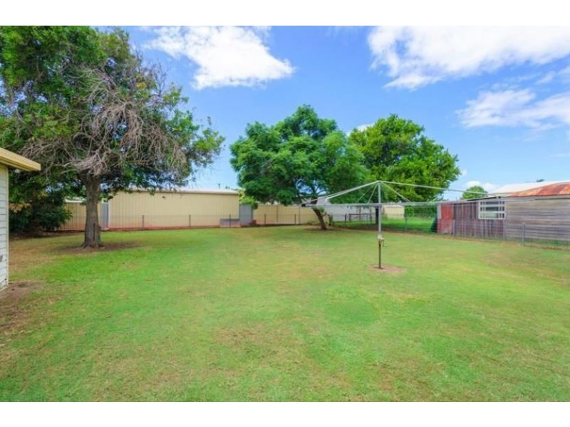 6 Totten Street, Kepnock QLD 4670