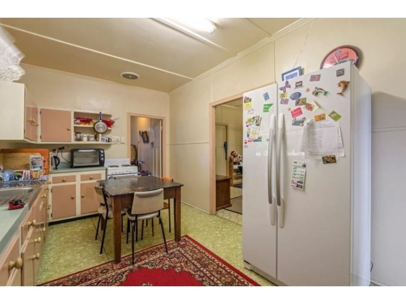 6 Totten Street, Kepnock QLD 4670