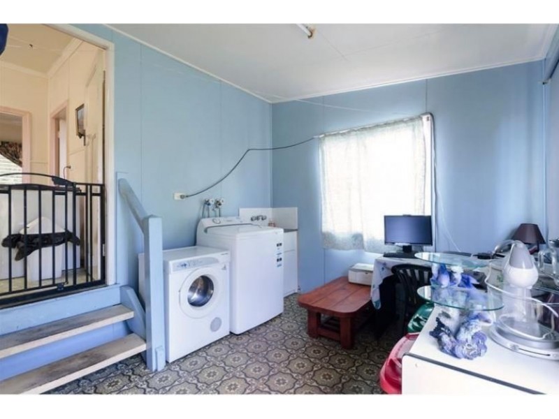 6 Totten Street, Kepnock QLD 4670