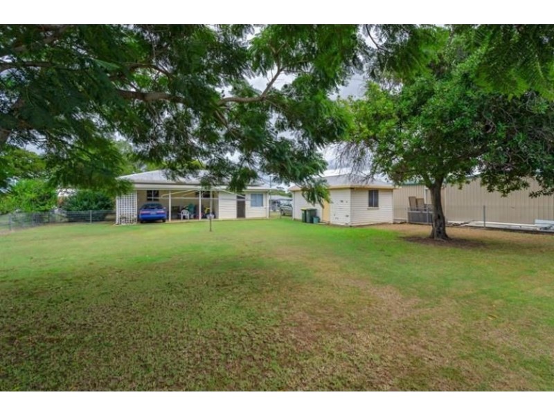 6 Totten Street, Kepnock QLD 4670