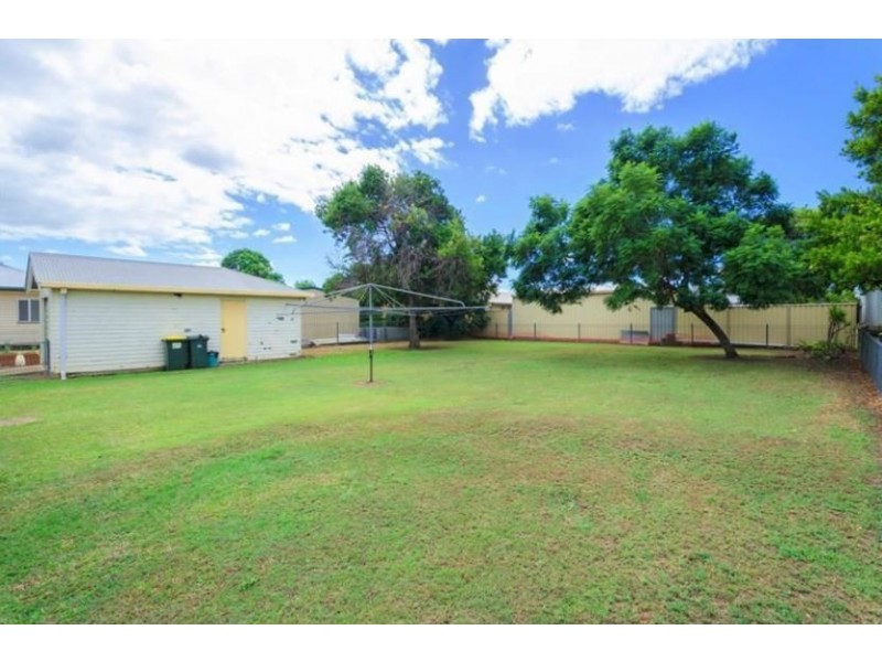 6 Totten Street, Kepnock QLD 4670