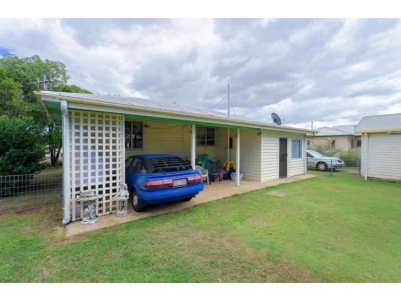 6 Totten Street, Kepnock QLD 4670