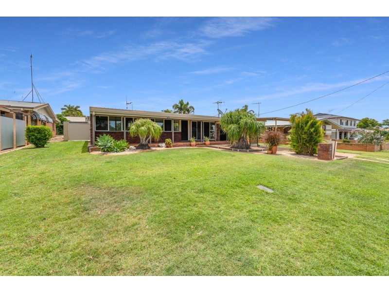 18 Newhaven Court, Avoca QLD 4670