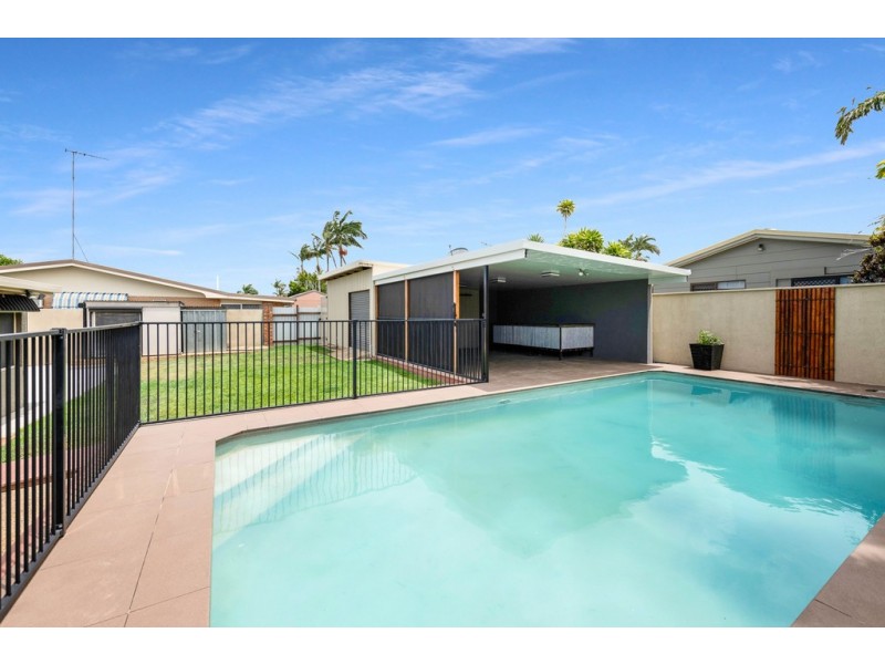 18 Newhaven Court, Avoca QLD 4670