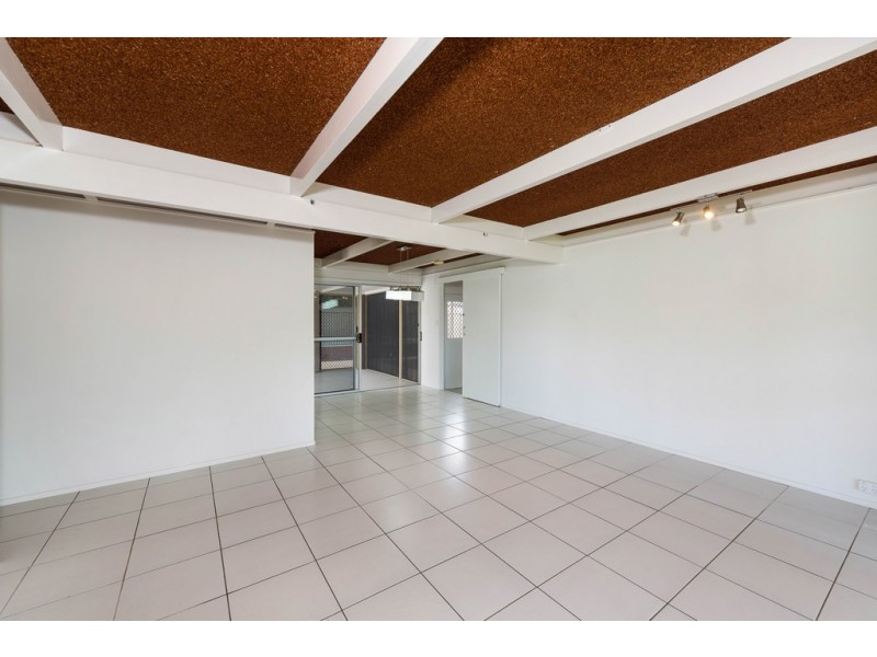 18 Newhaven Court, Avoca QLD 4670