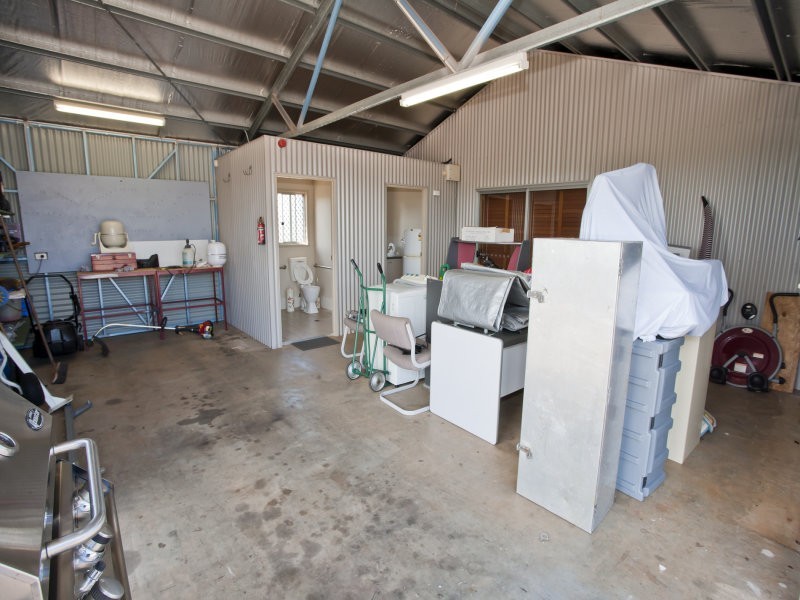 25 Blacksmith Court, Doolbi QLD 4660
