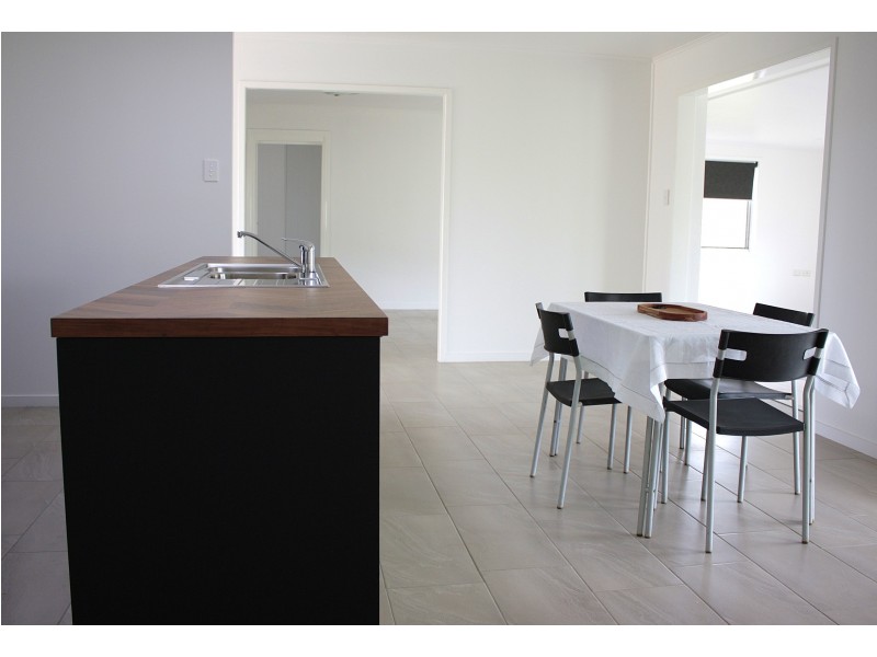 32 Fairymead Road, Bundaberg North QLD 4670