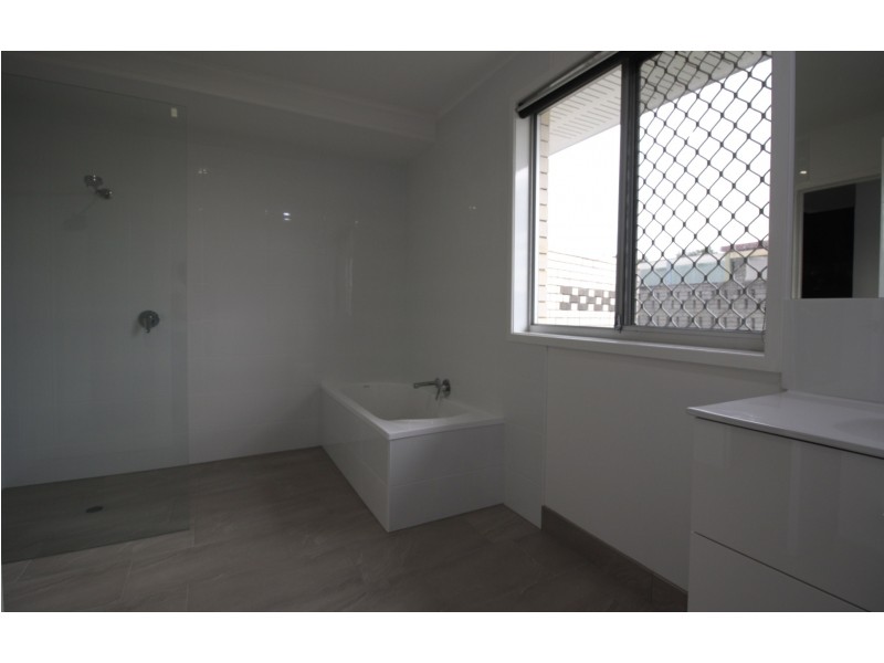 32 Fairymead Road, Bundaberg North QLD 4670