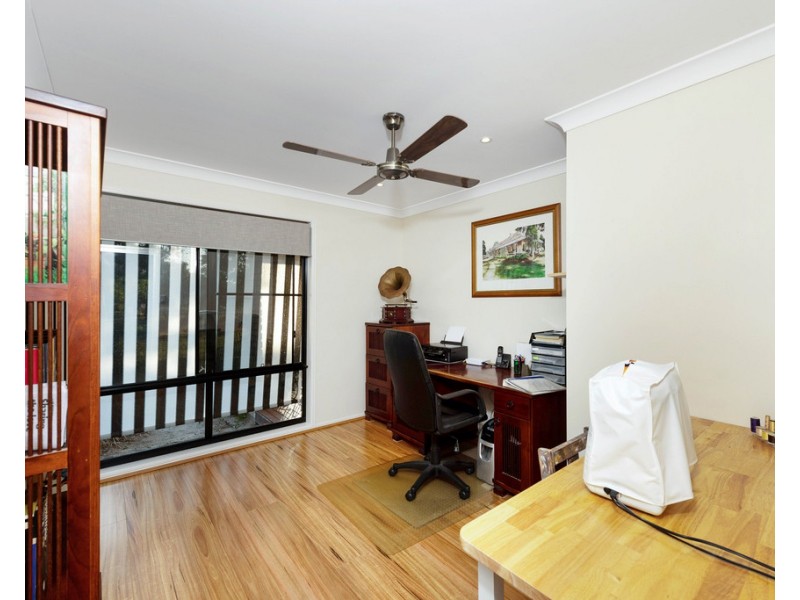 10 Kingfisher Crescent, Moore Park Beach QLD 4670