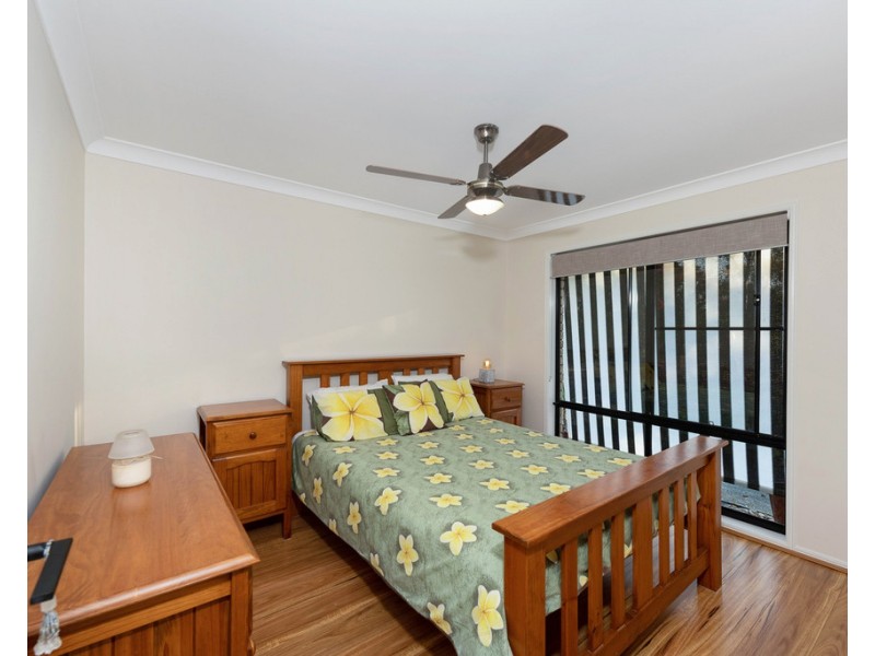10 Kingfisher Crescent, Moore Park Beach QLD 4670