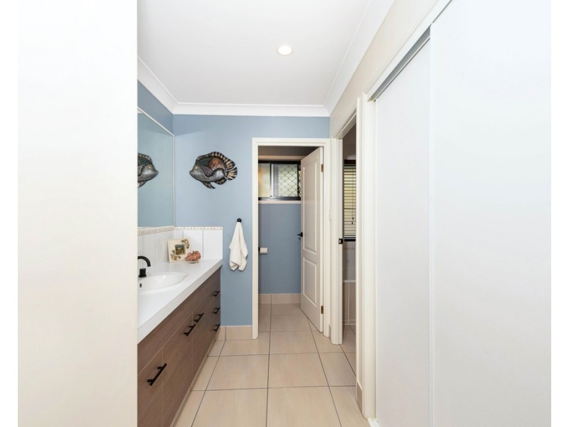 10 Kingfisher Crescent, Moore Park Beach QLD 4670