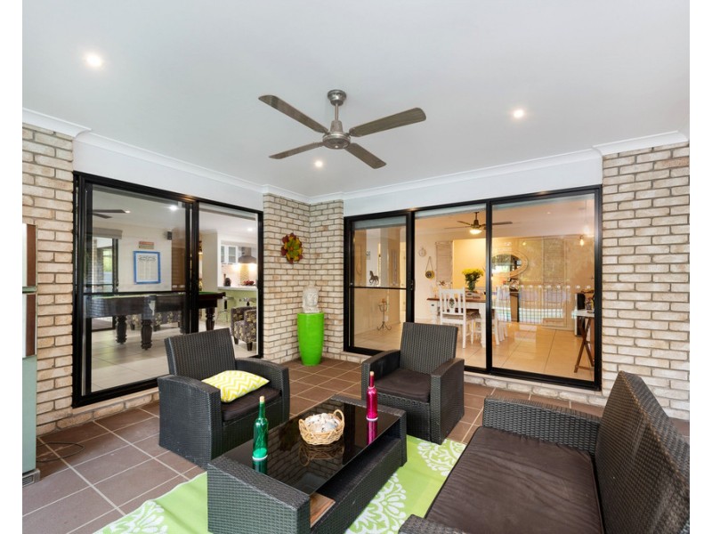 10 Kingfisher Crescent, Moore Park Beach QLD 4670