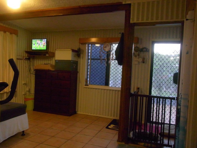 18 Hills Street, Bundaberg East QLD 4670