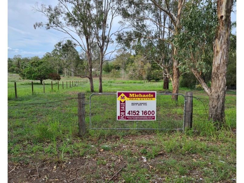 25 English Street, Gin Gin QLD 4671