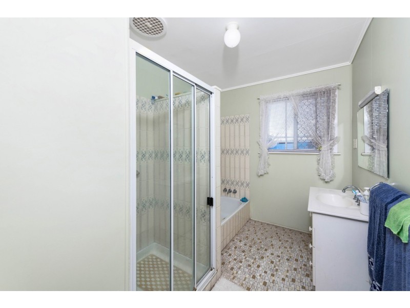4 Richards Street, Svensson Heights QLD 4670
