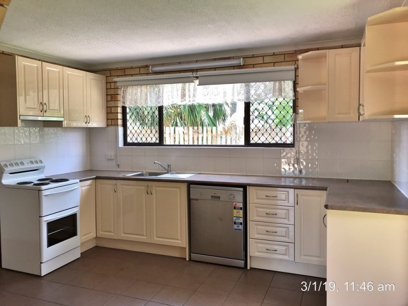 2/17a Branyan Street, Bundaberg West QLD 4670