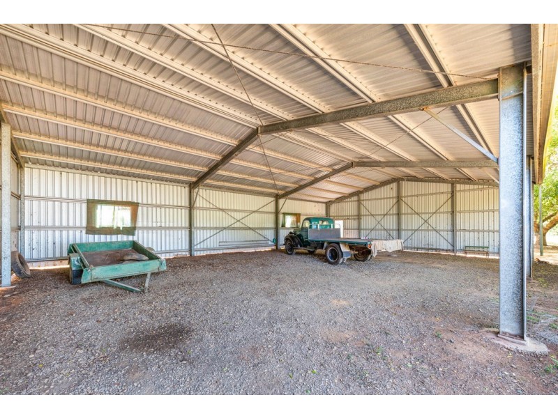 553 Moore Park Road, Welcome Creek QLD 4670