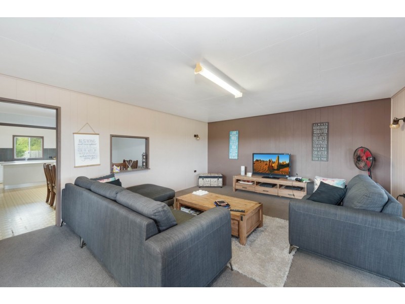 73 Henkers Road, Oakwood QLD 4670