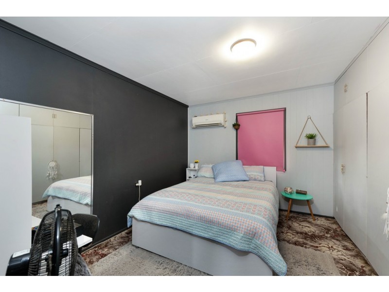 73 Henkers Road, Oakwood QLD 4670
