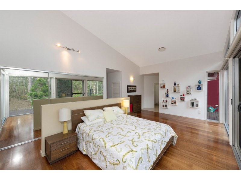 5 Beverly Close, Moore Park Beach QLD 4670