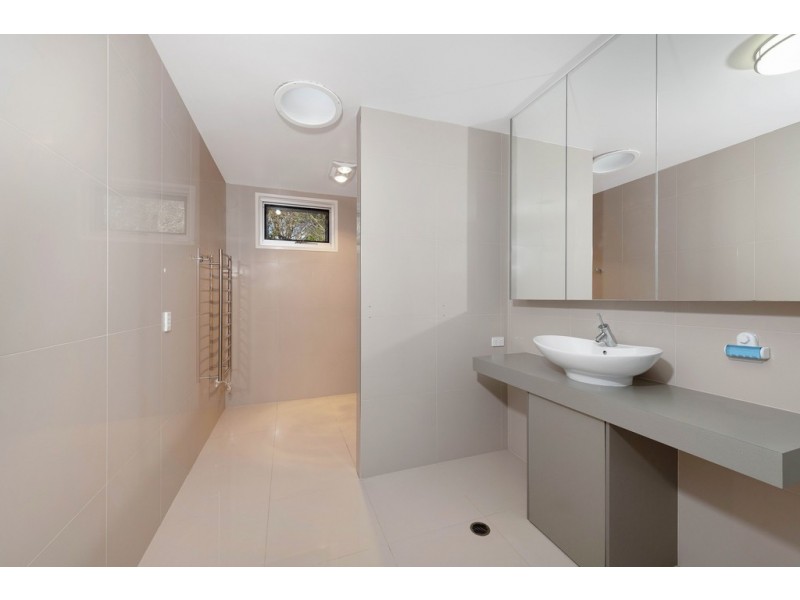 5 Beverly Close, Moore Park Beach QLD 4670