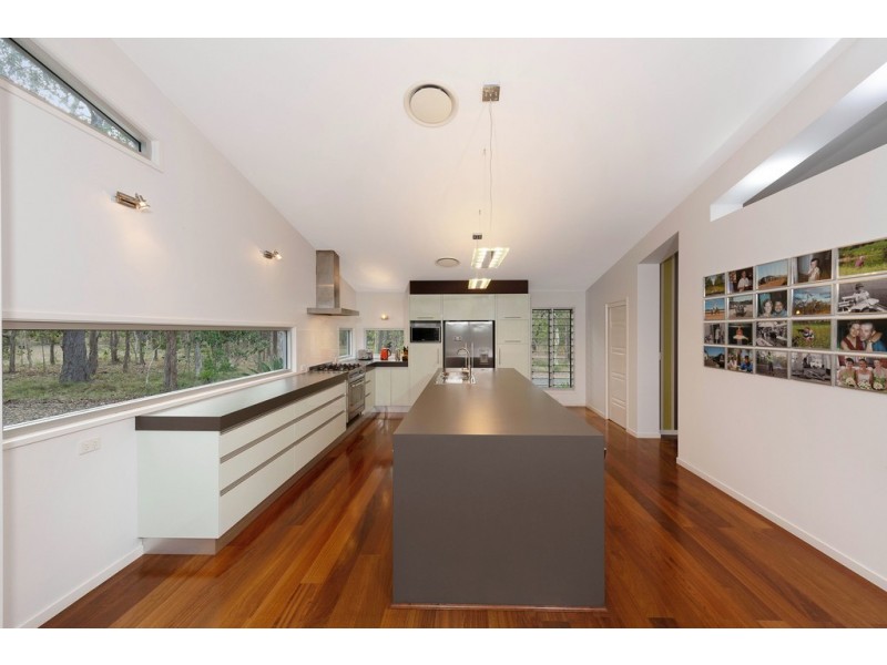 5 Beverly Close, Moore Park Beach QLD 4670