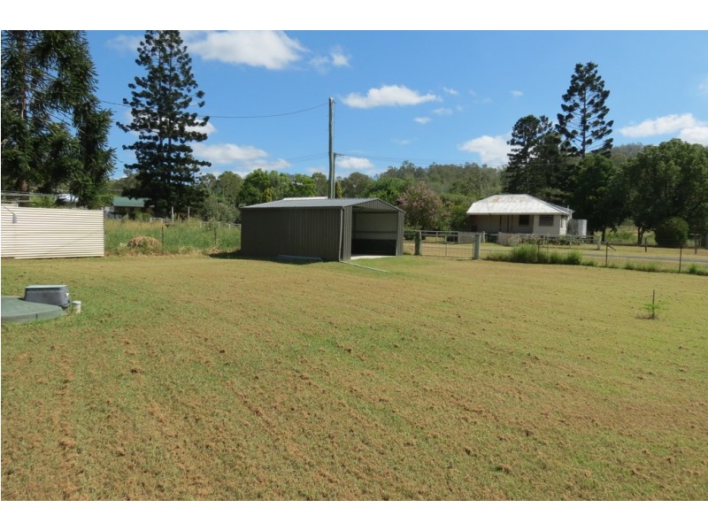 39 Heusman Street, Mount Perry QLD 4671