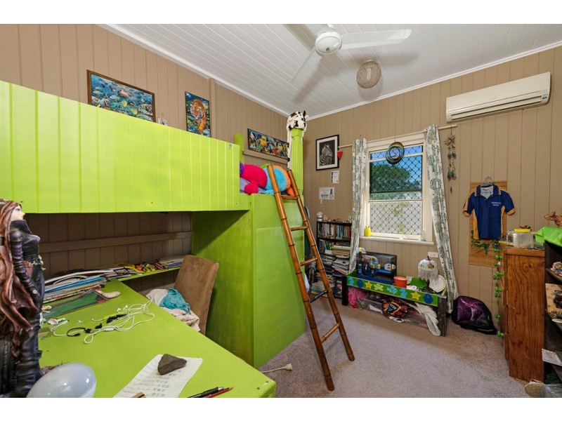 383 Three Chain Road, Calavos QLD 4670