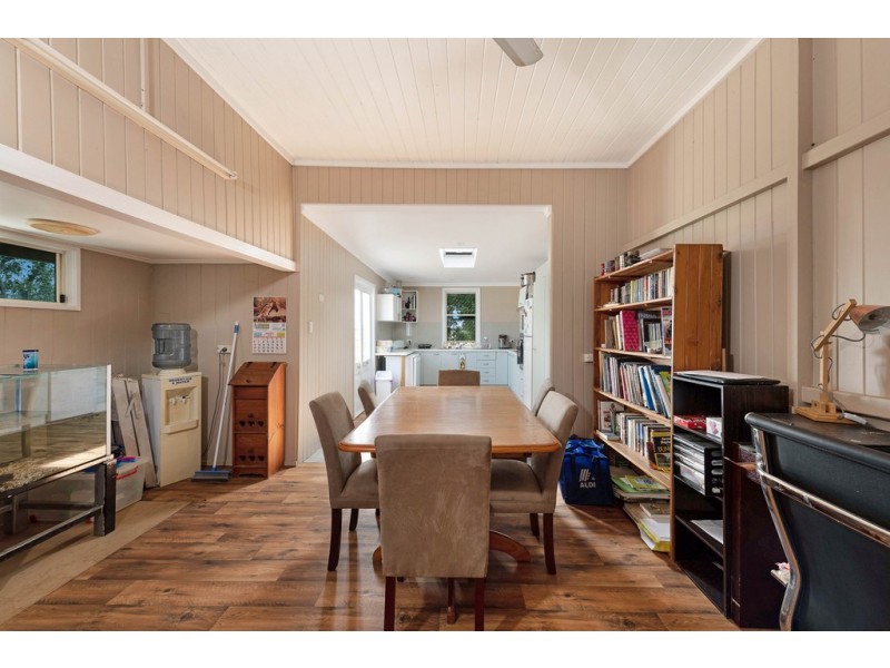 383 Three Chain Road, Calavos QLD 4670