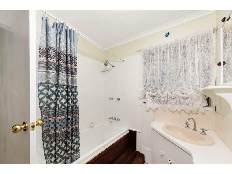 220 Adies Road, Isis Central QLD 4660