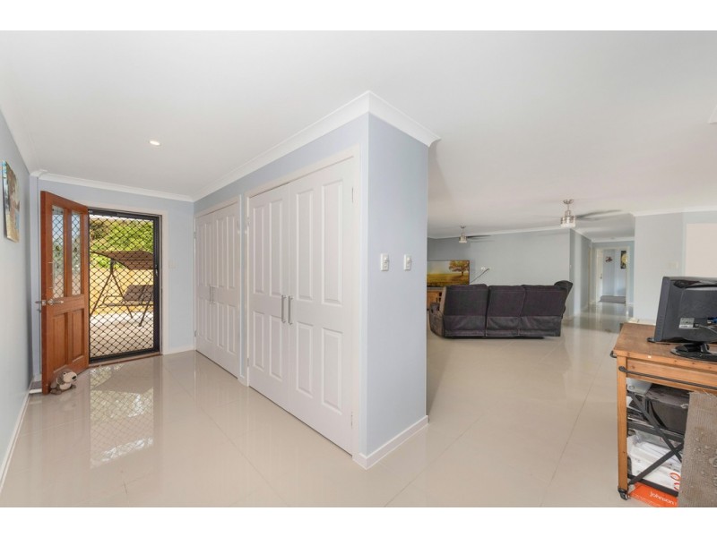 8 Ohlaf Street, Moore Park Beach QLD 4670