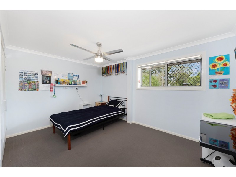 8 Ohlaf Street, Moore Park Beach QLD 4670