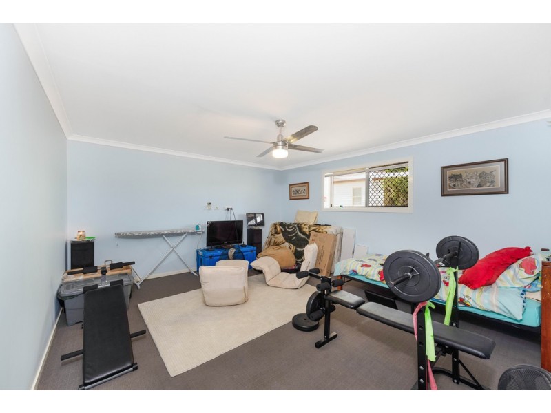 8 Ohlaf Street, Moore Park Beach QLD 4670