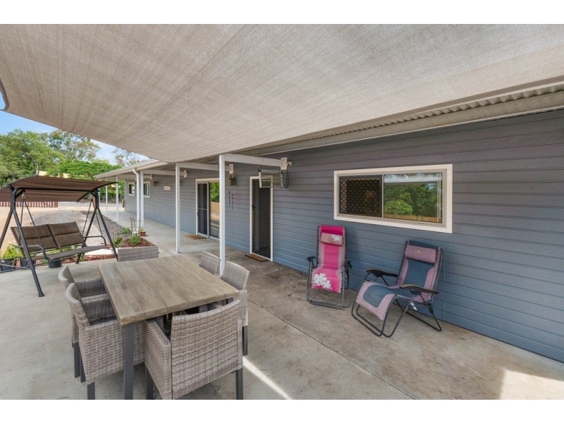 8 Ohlaf Street, Moore Park Beach QLD 4670