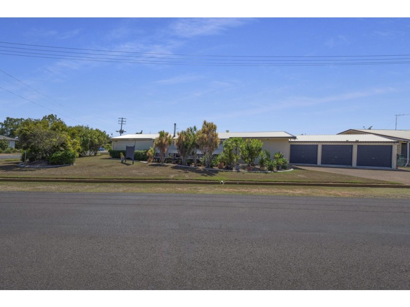 22 Slocomb Street, Avenell Heights QLD 4670